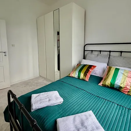 Ohmyhome Stara Ochota